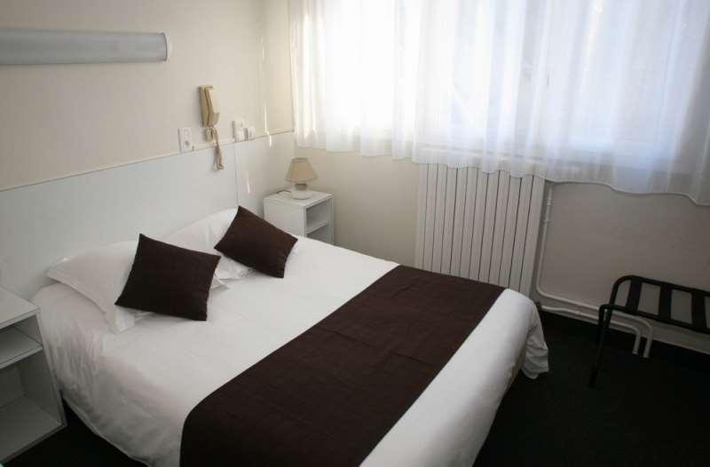 Hotel Du Louvre Cherbourg-en-Cotentin Phòng bức ảnh