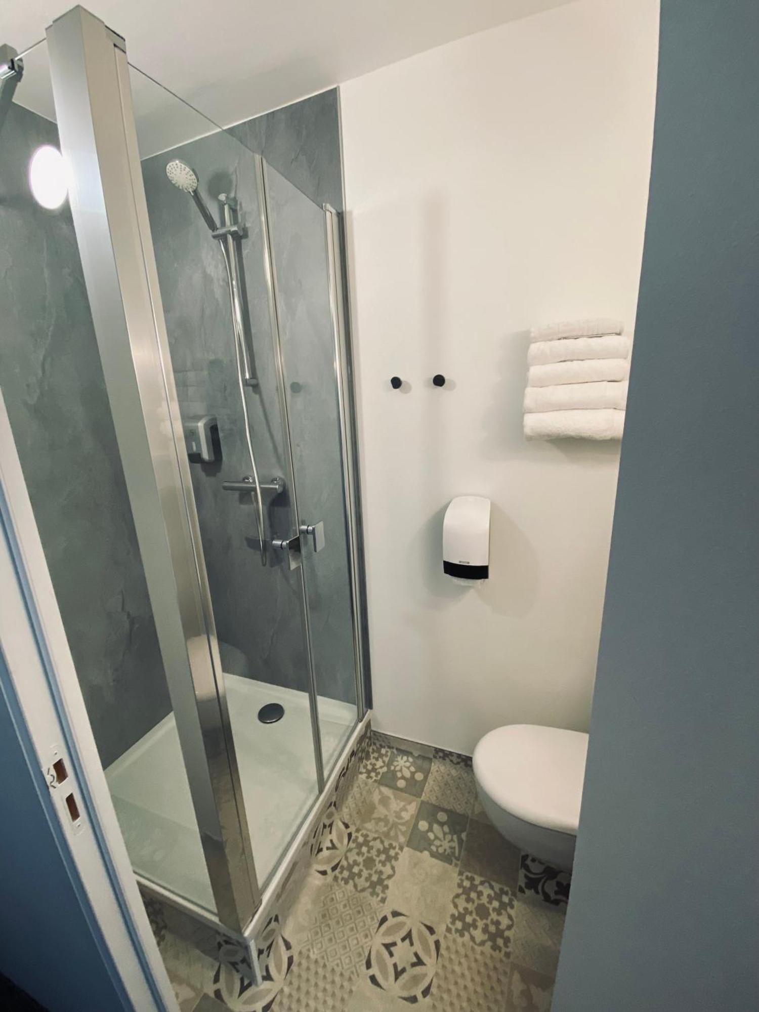 Hotel Du Louvre Cherbourg-en-Cotentin Ngoại thất bức ảnh