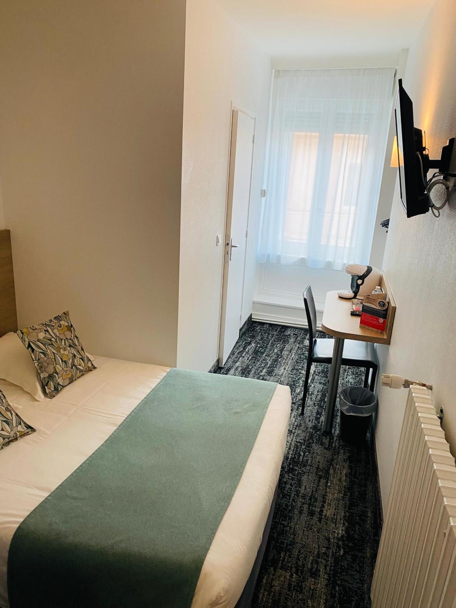 Hotel Du Louvre Cherbourg-en-Cotentin Ngoại thất bức ảnh